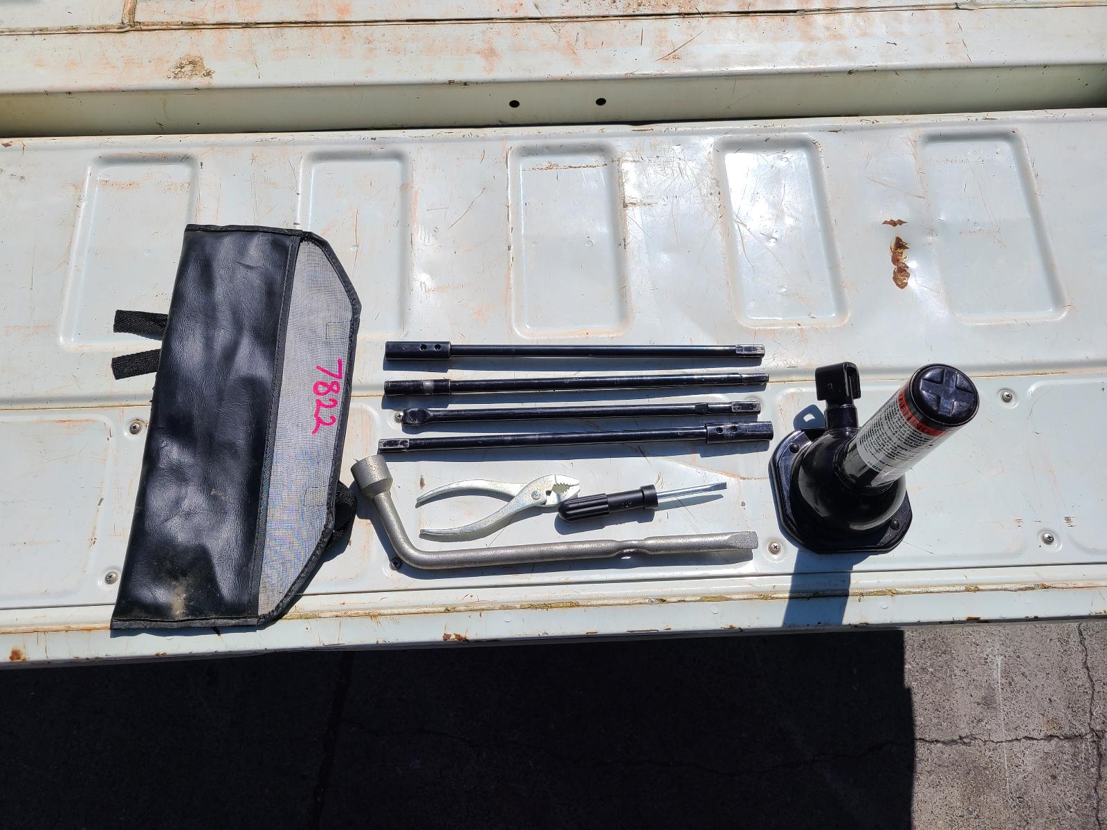 2012 Isuzu Dmax Front Seat View Auto part Front Seat Isuzu Dmax 2012