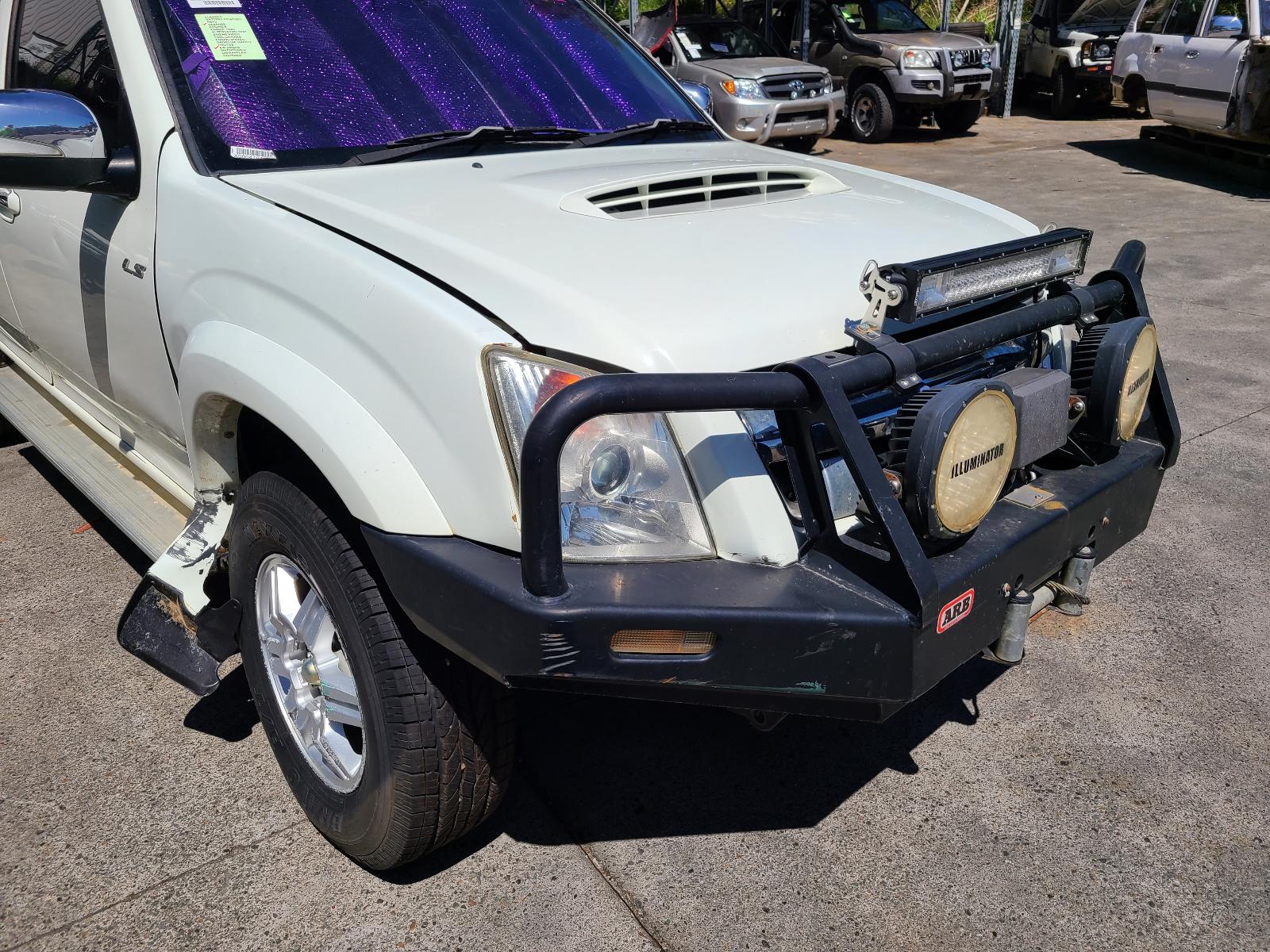 2012 Isuzu Dmax Front Seat View Auto part Front Seat Isuzu Dmax 2012