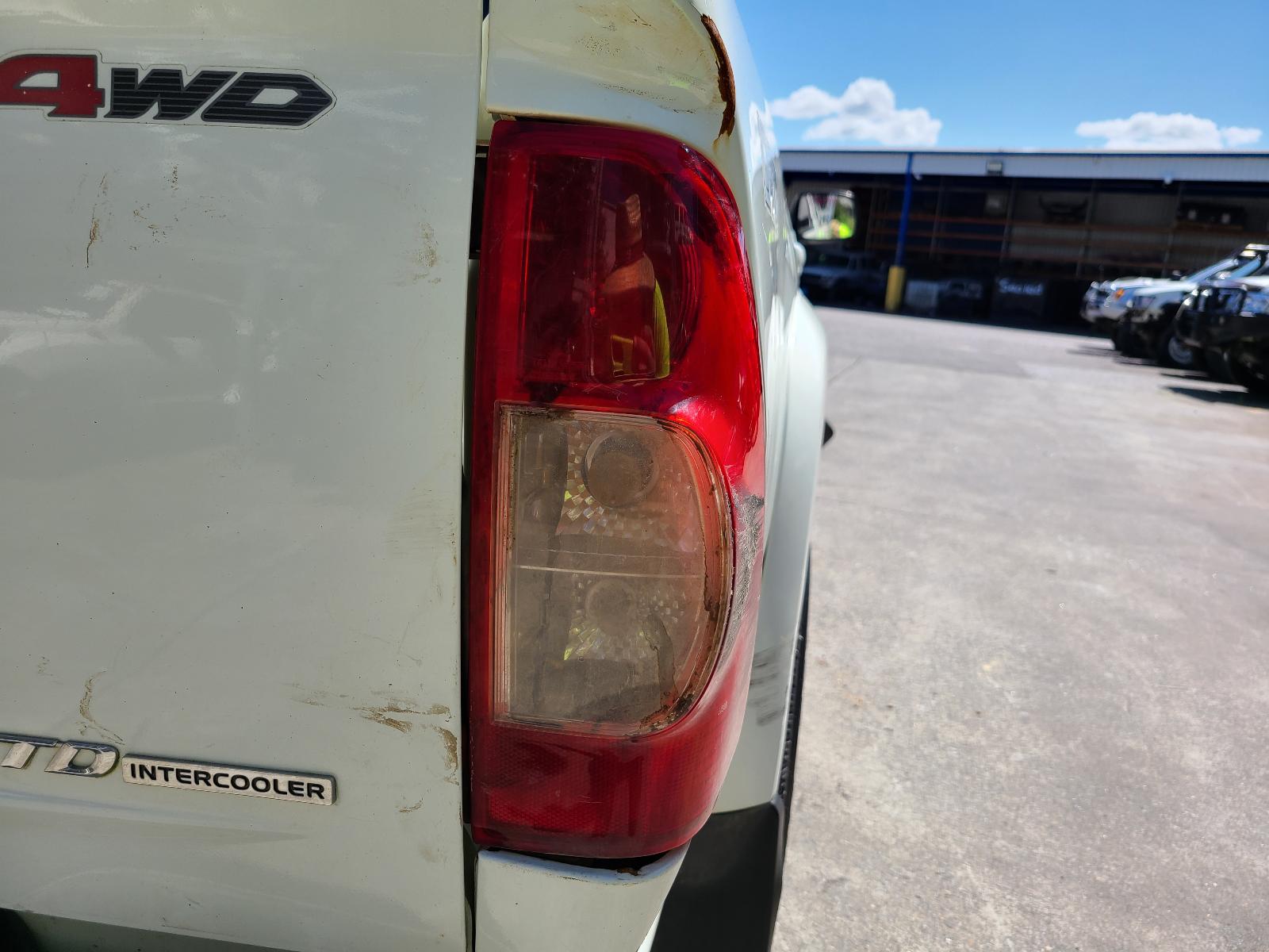 2012 Isuzu Dmax Front Seat View Auto part Front Seat Isuzu Dmax 2012