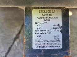 View Auto part Front Seat Isuzu Dmax 2012