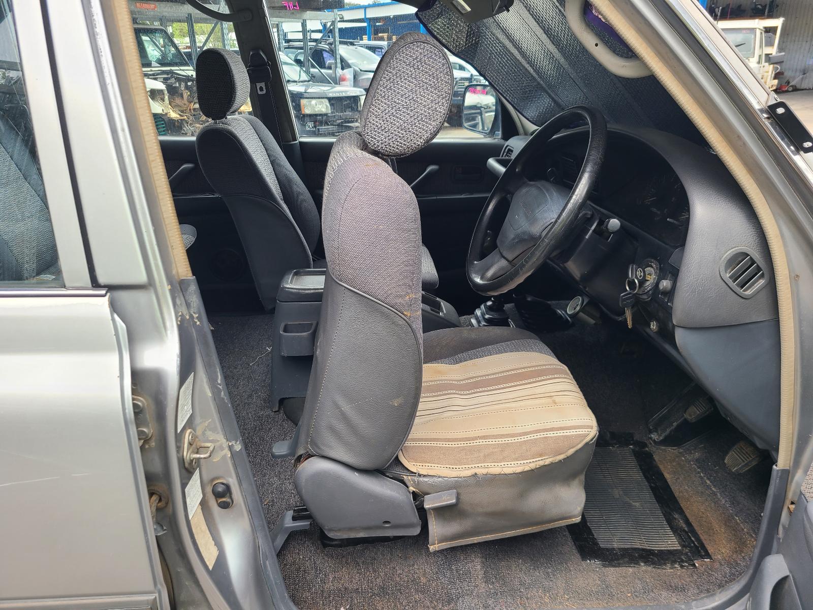 1992 Toyota Landcruiser Trans/Gearbox View Auto part Trans/Gearbox Toyota Landcruiser 1992