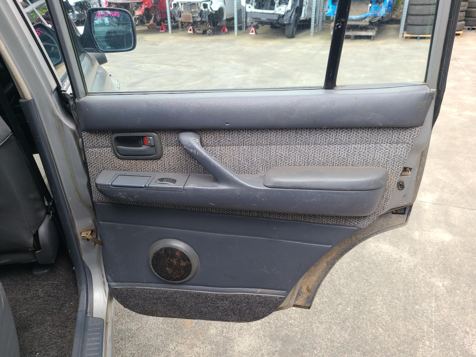 1992 Toyota Landcruiser Trans/Gearbox View Auto part Trans/Gearbox Toyota Landcruiser 1992