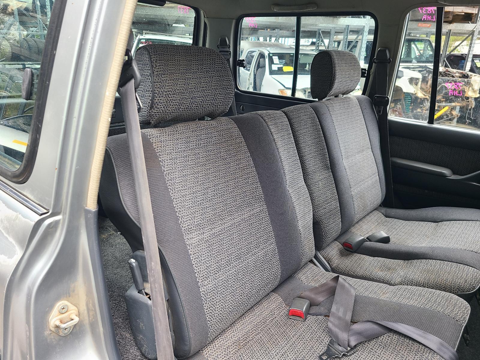 1992 Toyota Landcruiser Trans/Gearbox View Auto part Trans/Gearbox Toyota Landcruiser 1992