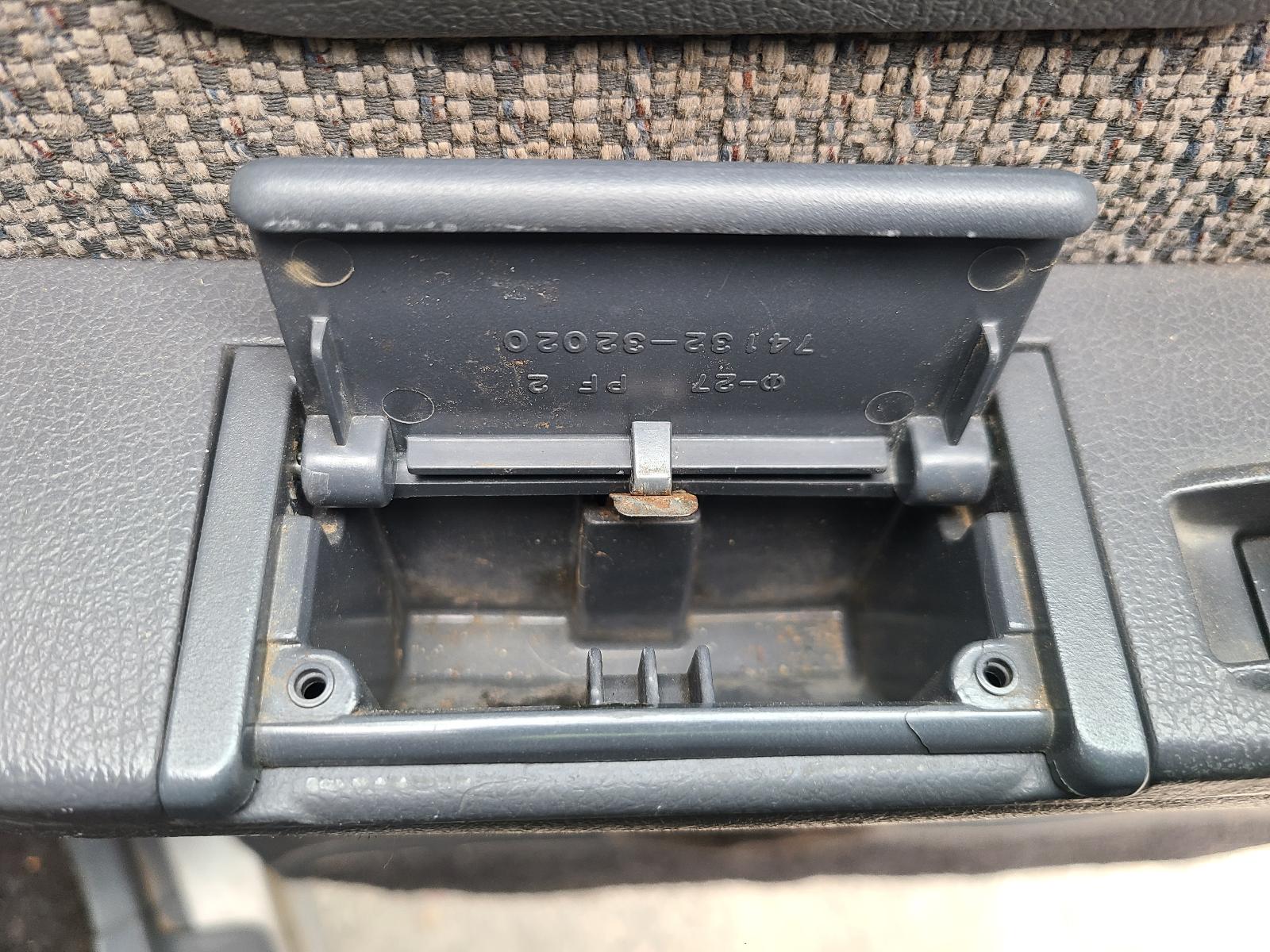 1992 Toyota Landcruiser Trans/Gearbox View Auto part Trans/Gearbox Toyota Landcruiser 1992
