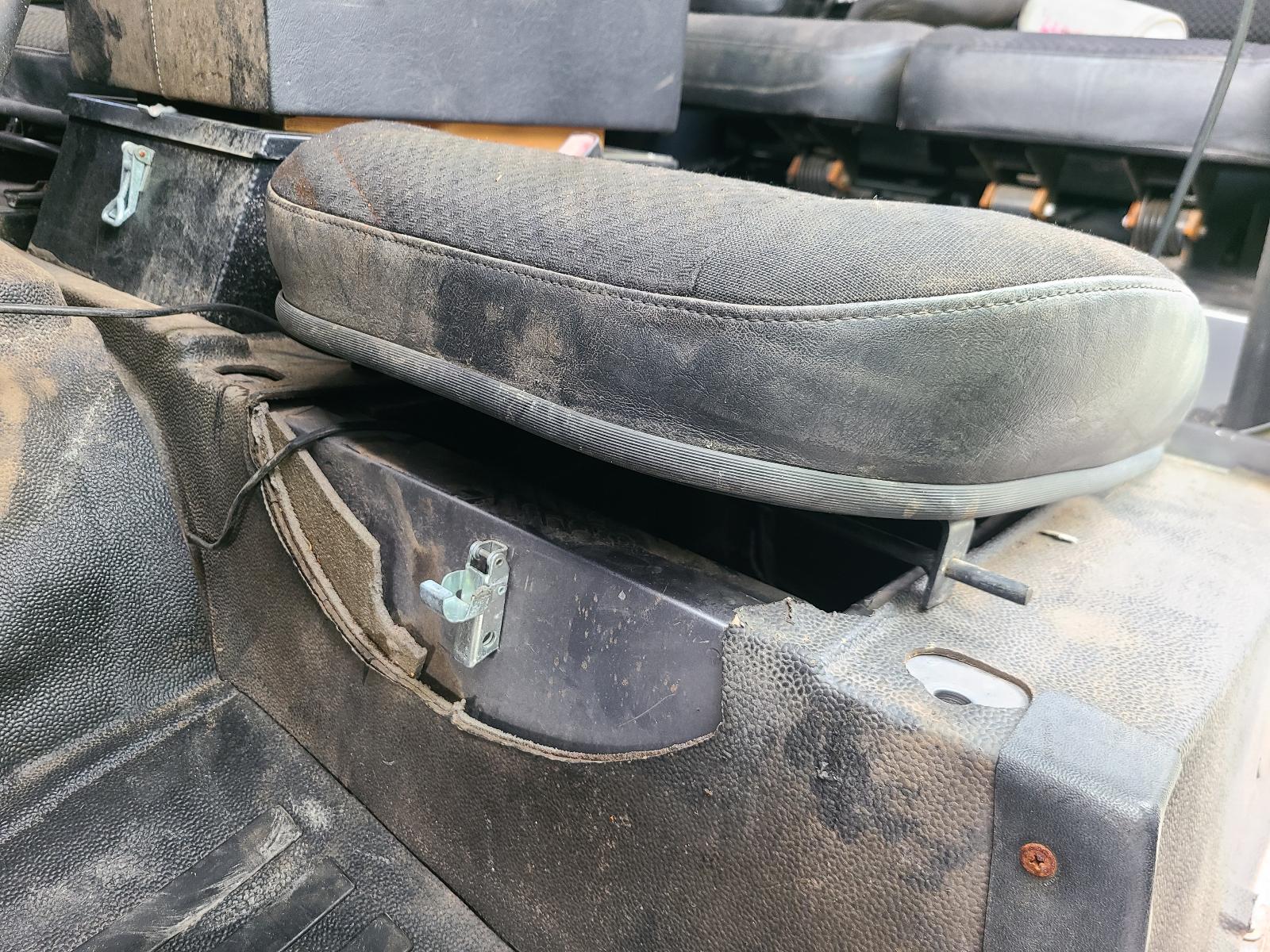 View Auto part Headrest Land Rover Defender 2012