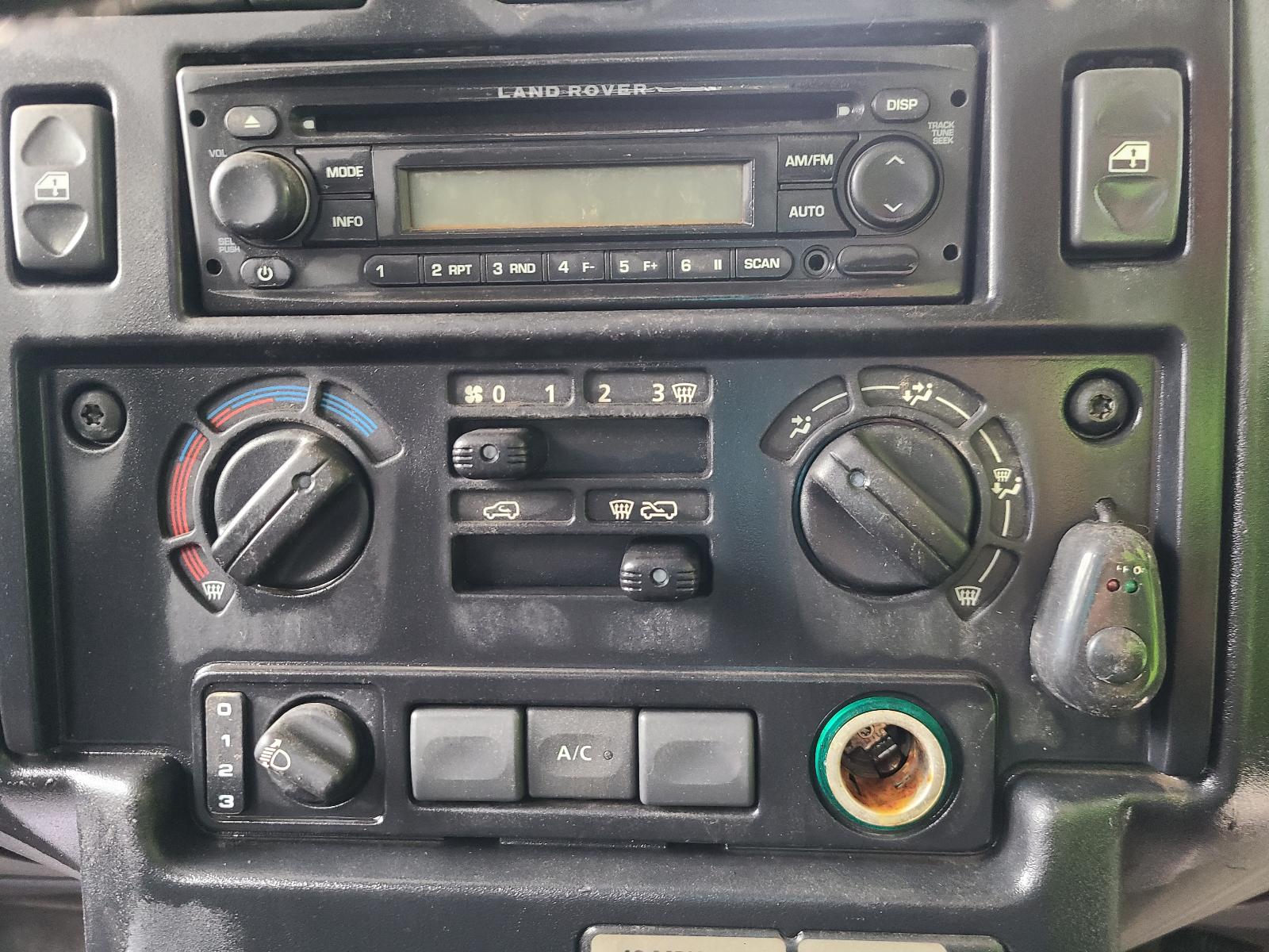 View Auto part Headrest Land Rover Defender 2012