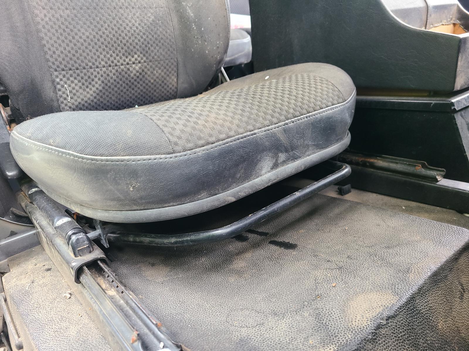 View Auto part Headrest Land Rover Defender 2012