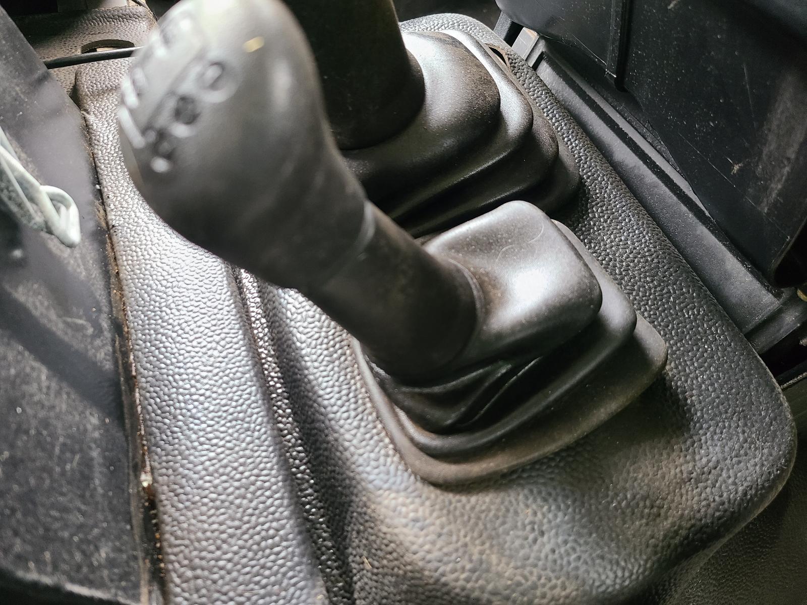 View Auto part Headrest Land Rover Defender 2012