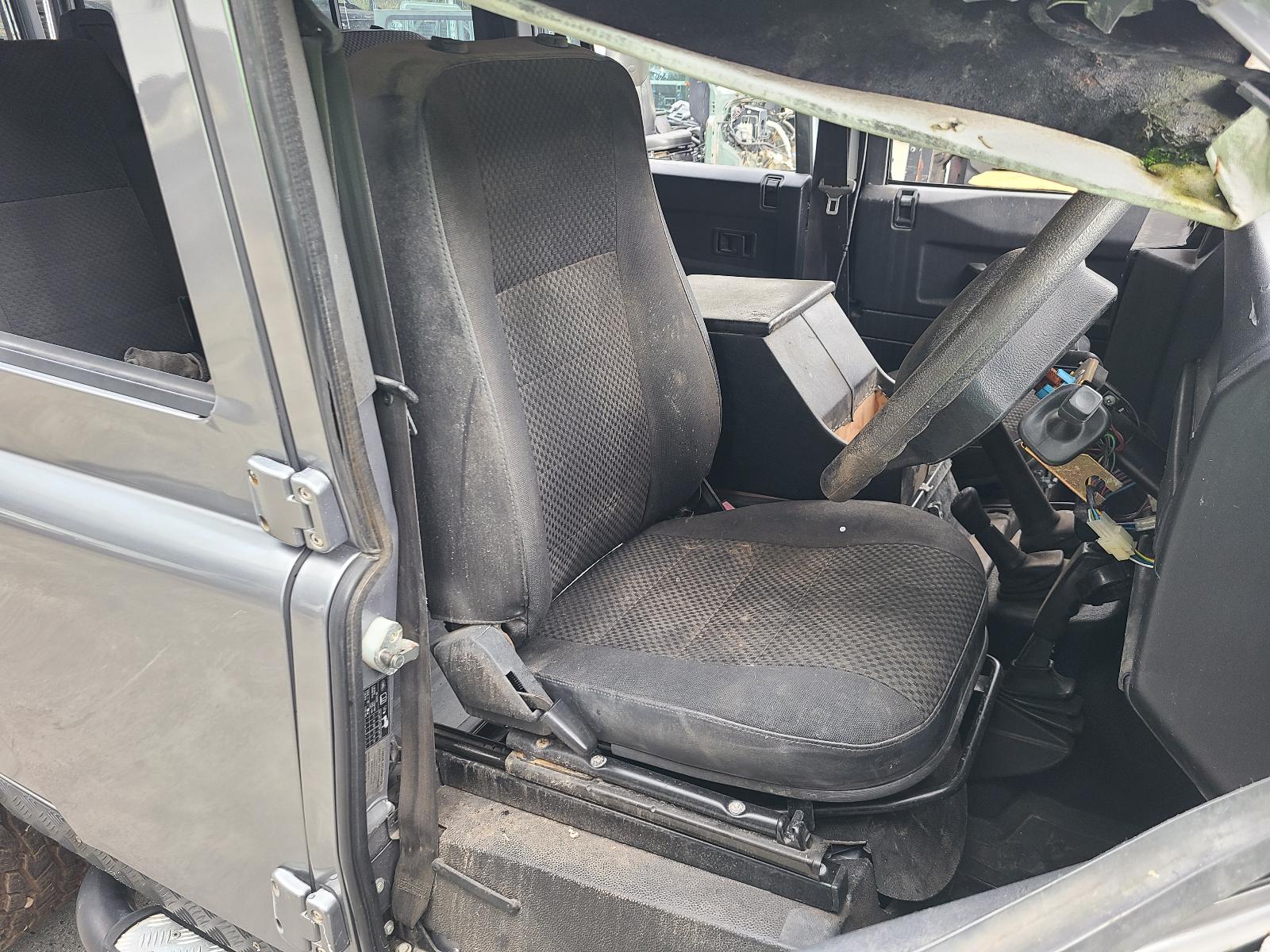 View Auto part Headrest Land Rover Defender 2012