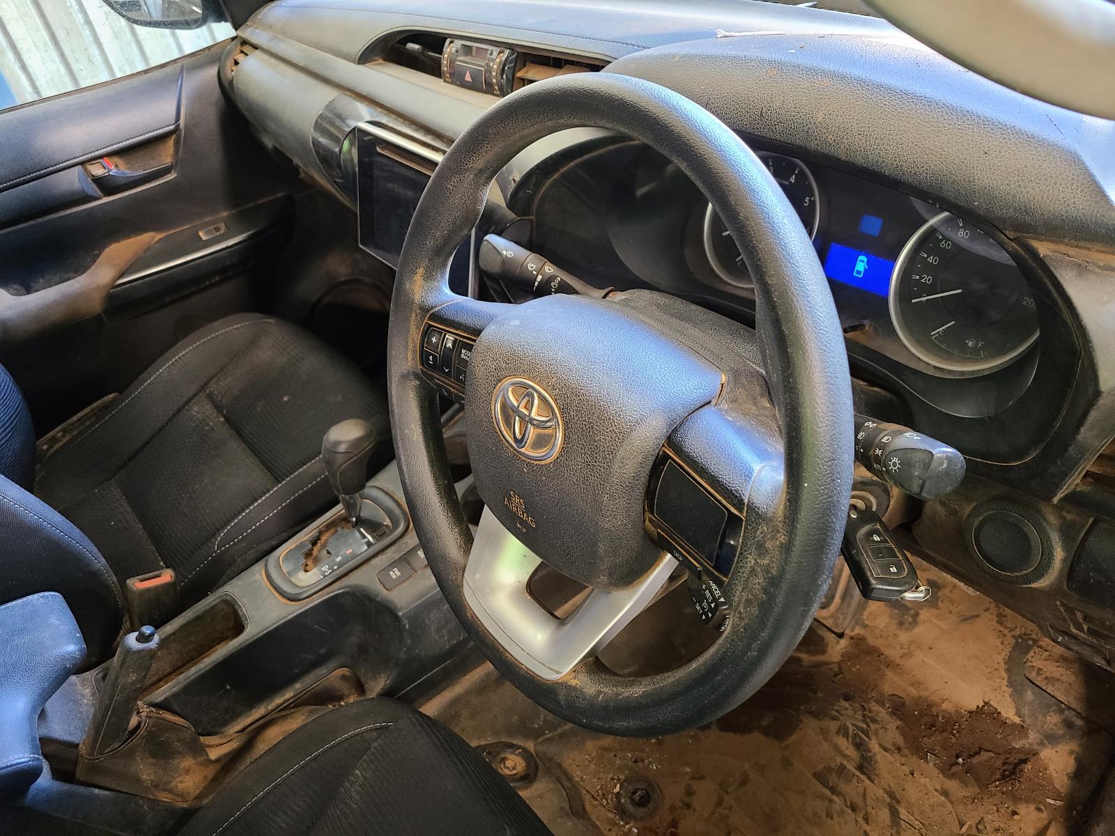 View Auto part Front Seat Toyota Hilux 2019