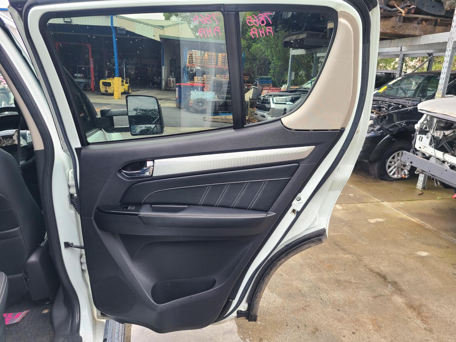 2017 Isuzu Mu-x Trans/Gearbox View Auto part Trans/Gearbox Isuzu Mu-x 2017