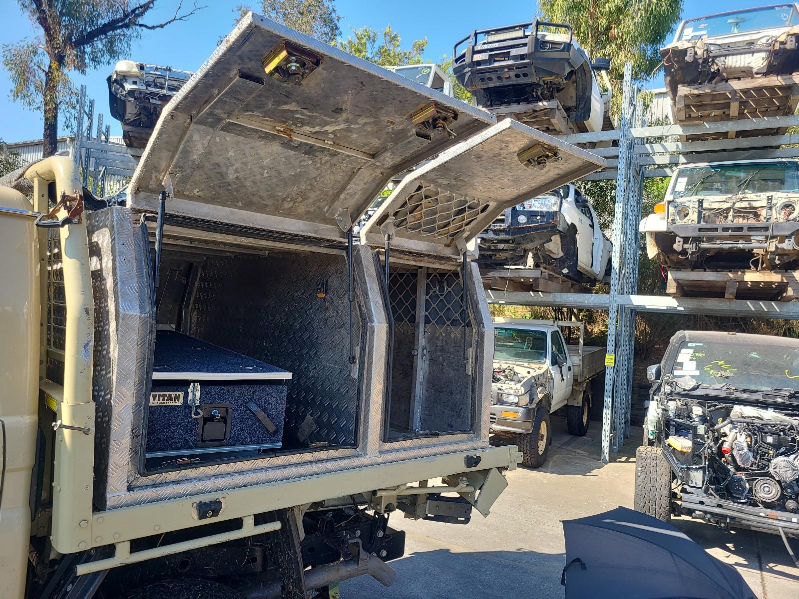View Auto part Fuel Injector Toyota Landcruiser 2019