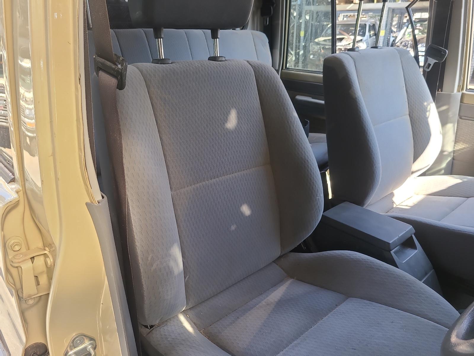 View Auto part Fuel Injector Toyota Landcruiser 2019