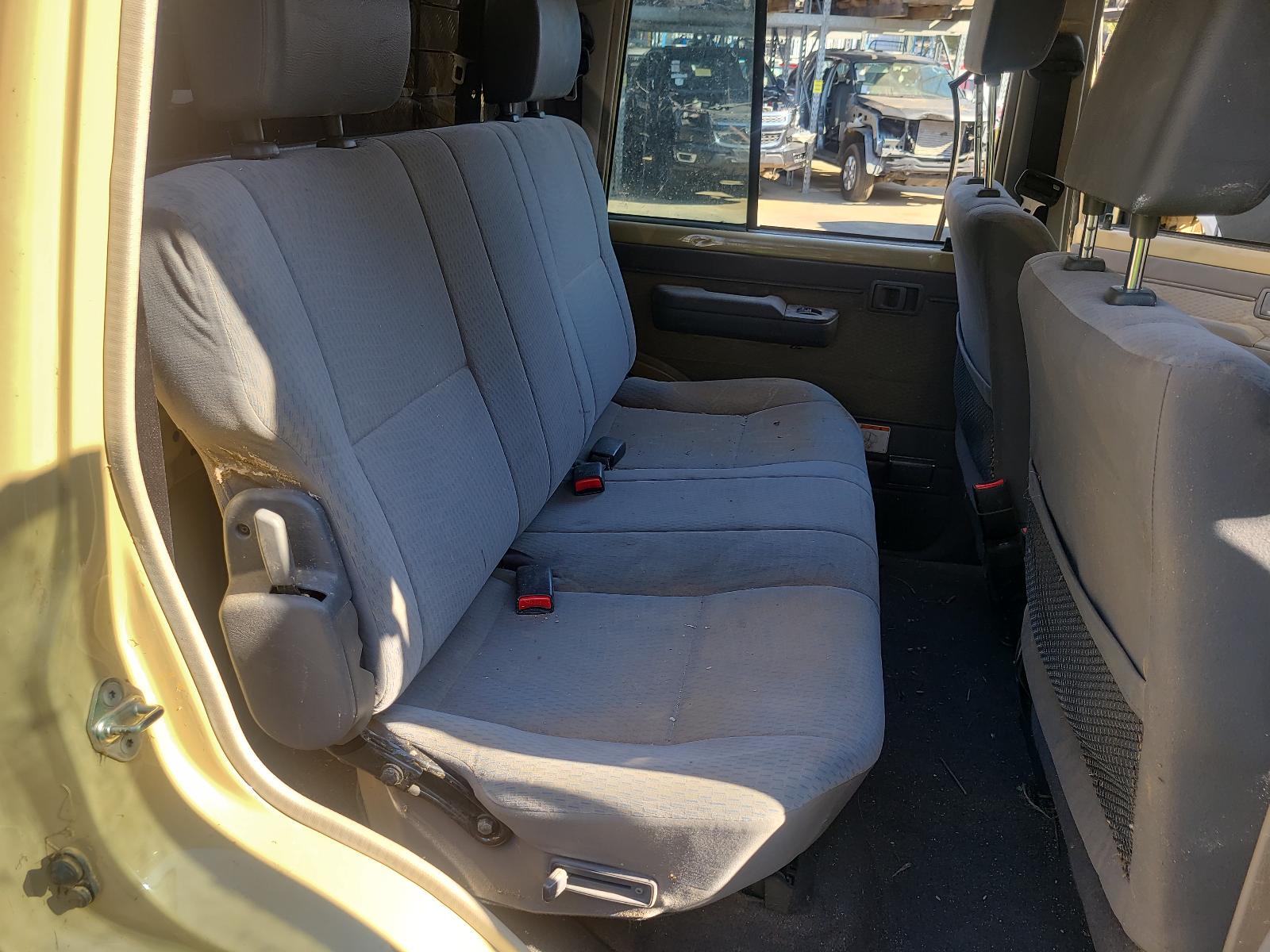 View Auto part Fuel Injector Toyota Landcruiser 2019