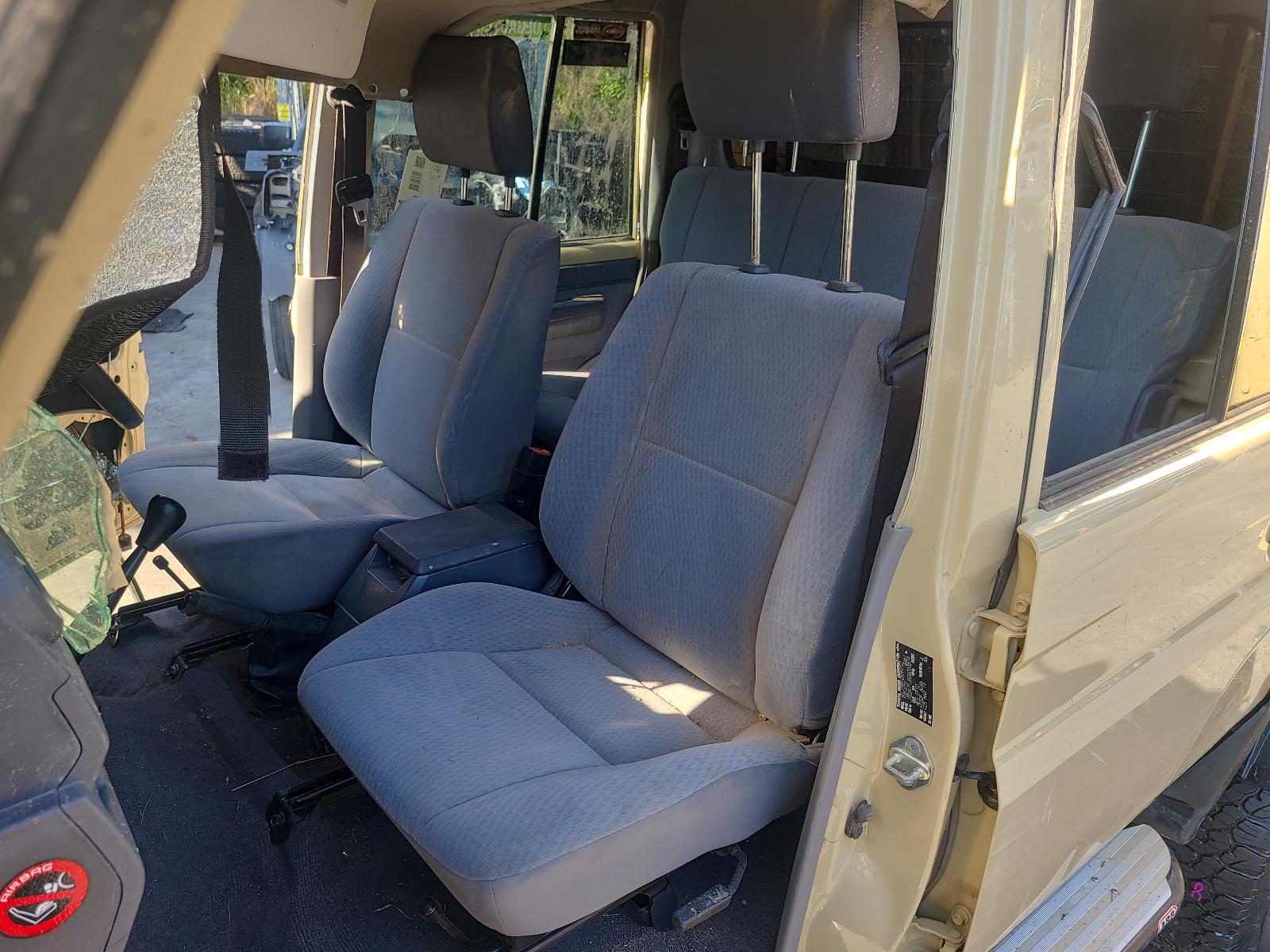 View Auto part Fuel Injector Toyota Landcruiser 2019