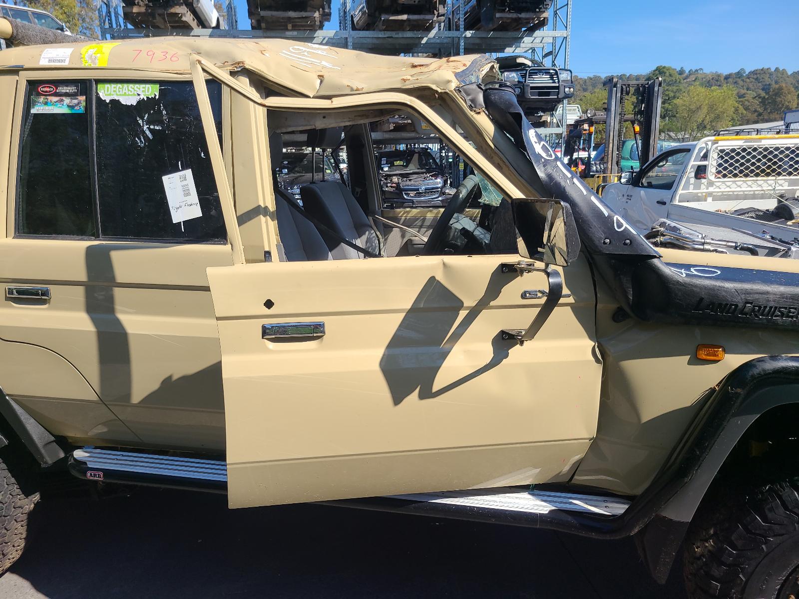 View Auto part Fuel Injector Toyota Landcruiser 2019