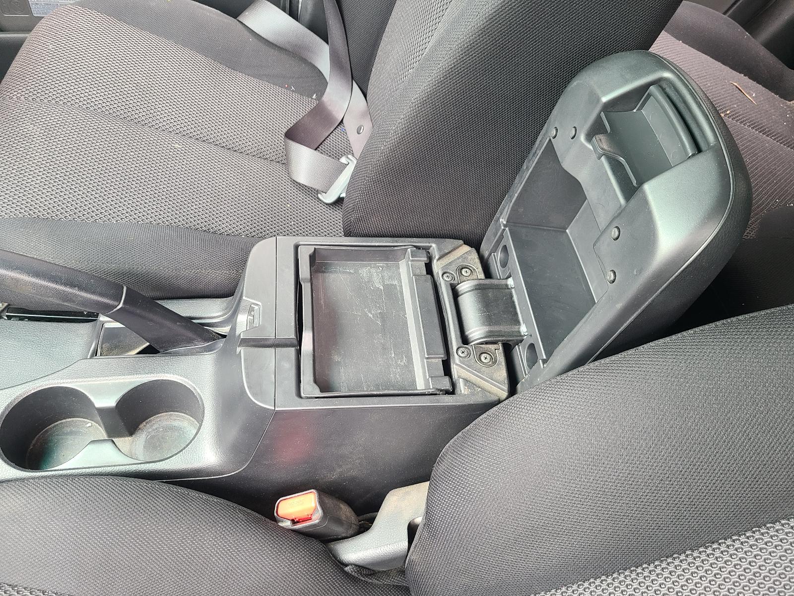 View Auto part Ecu Mitsubishi Triton 2017