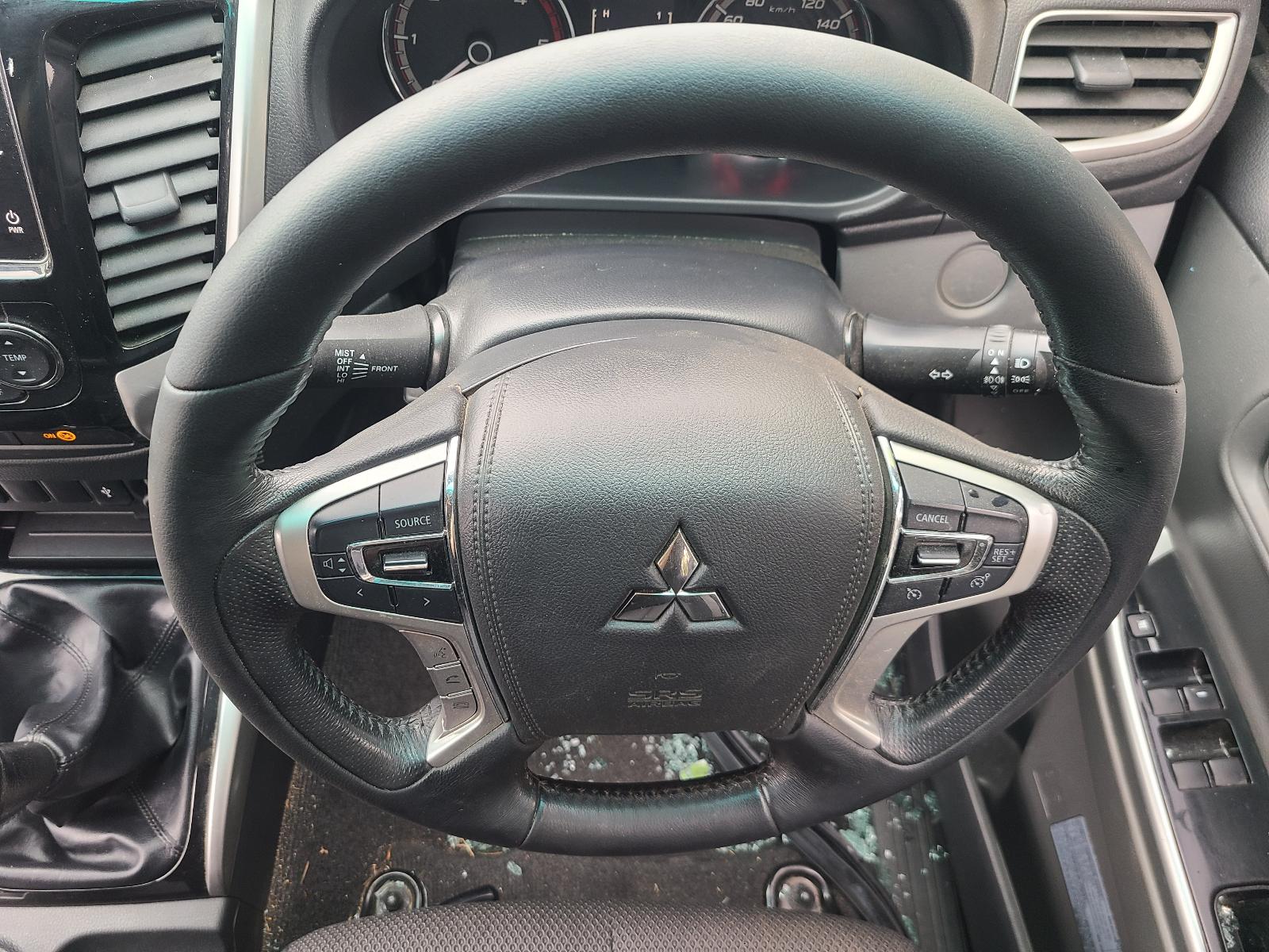 View Auto part Ecu Mitsubishi Triton 2017