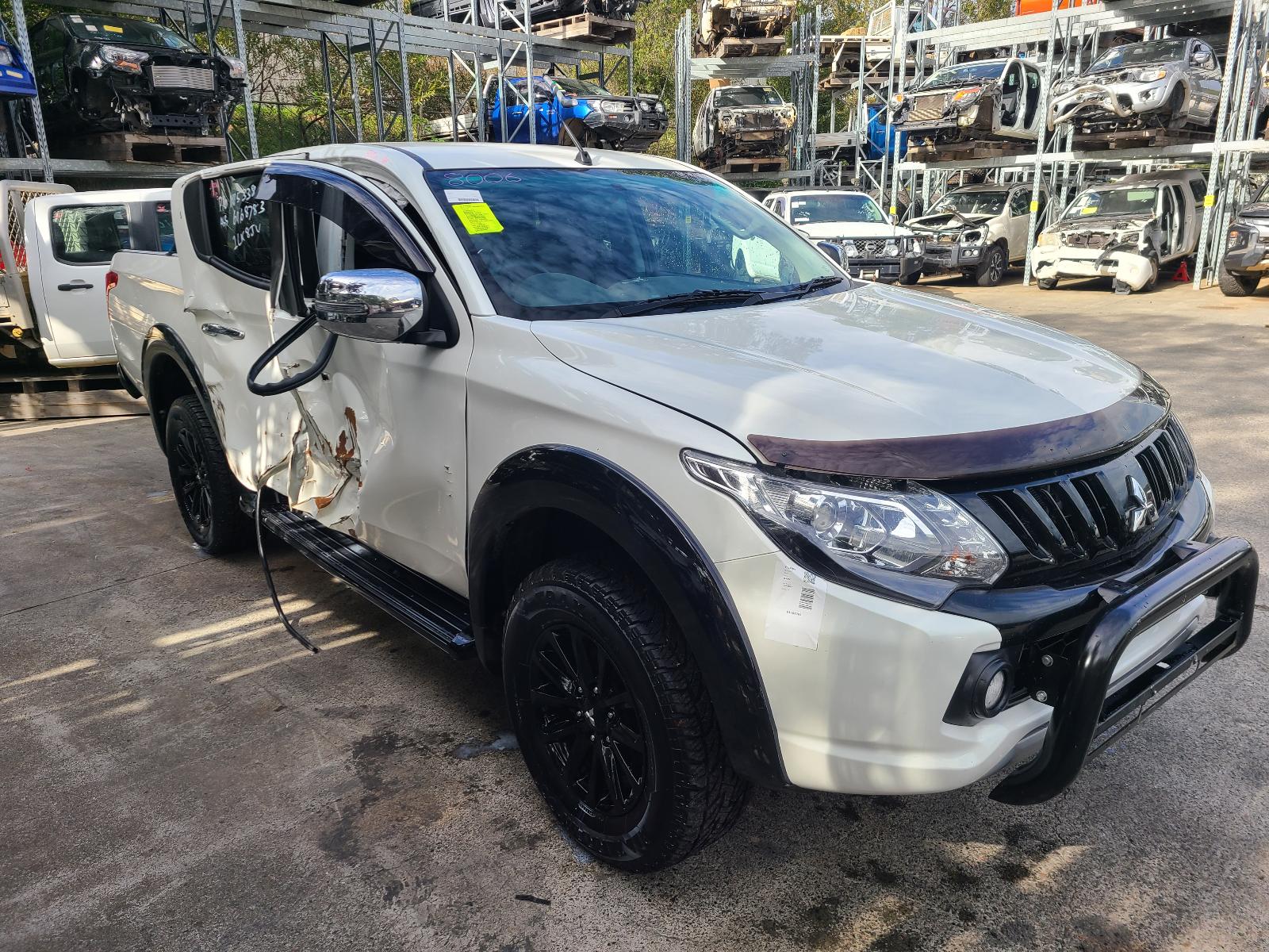 View Auto part Ecu Mitsubishi Triton 2017