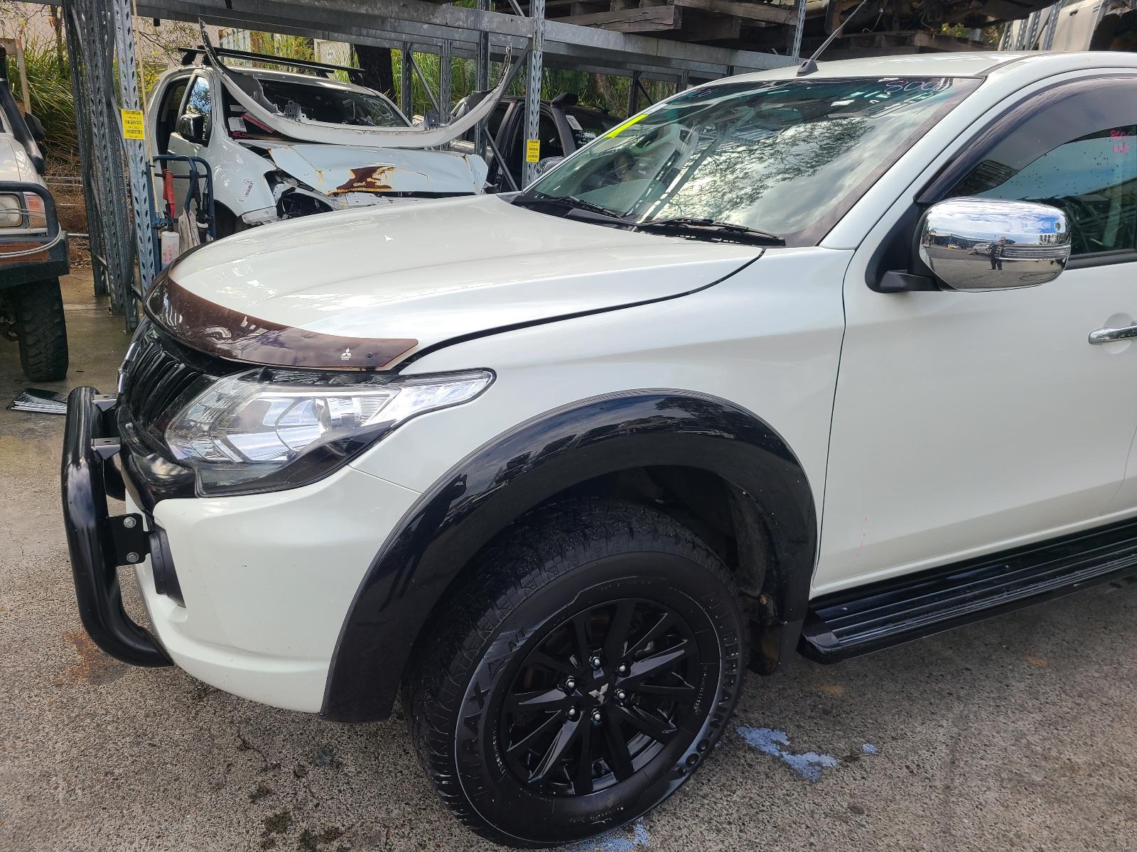 View Auto part Ecu Mitsubishi Triton 2017