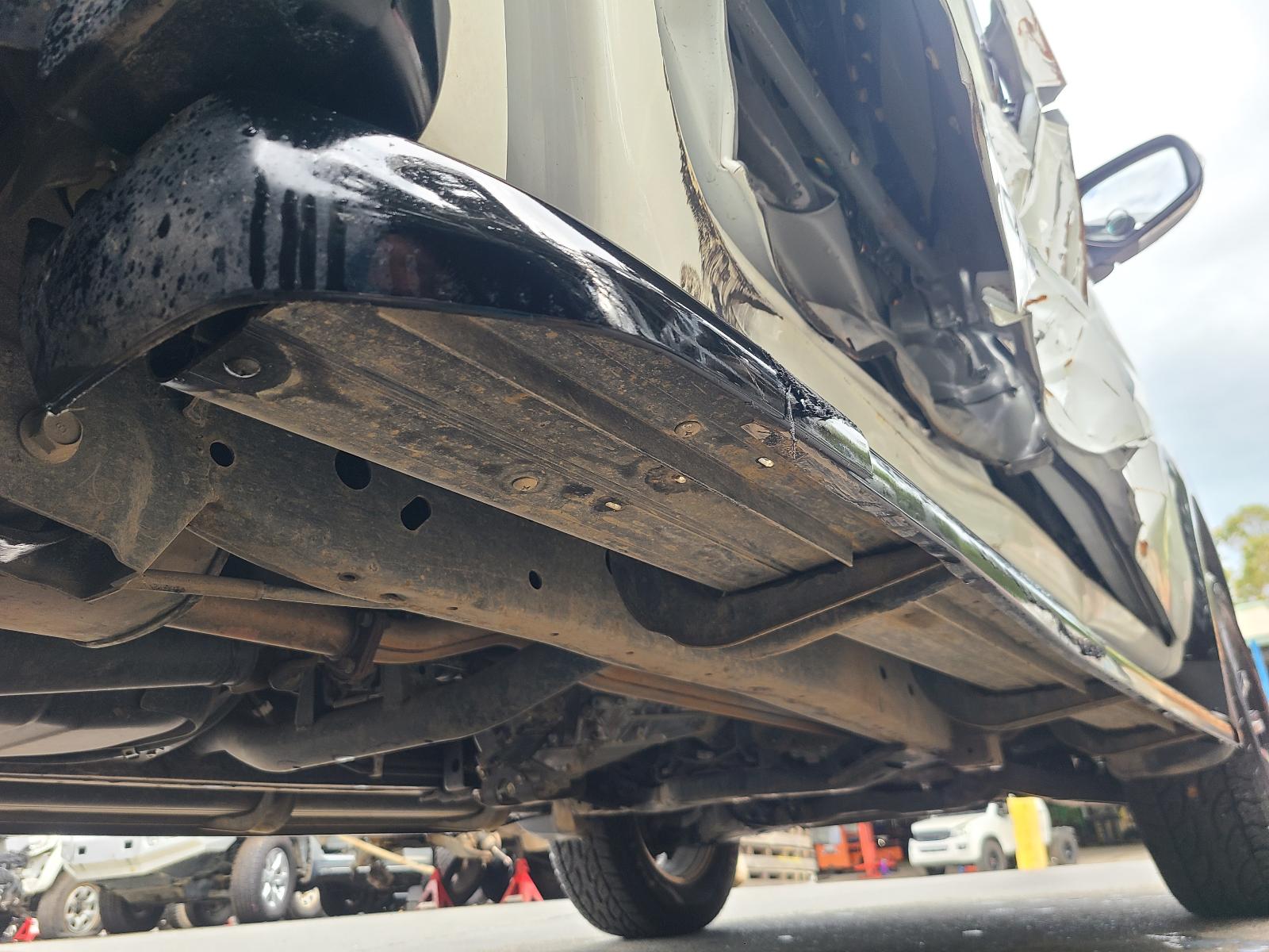 View Auto part Ecu Mitsubishi Triton 2017