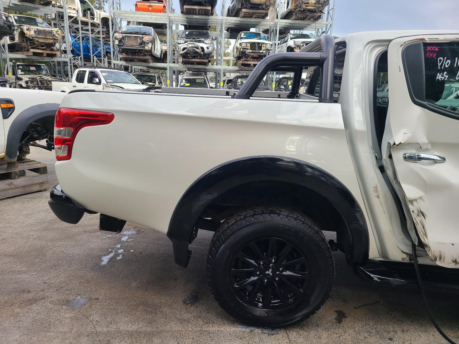 View Auto part Ecu Mitsubishi Triton 2017