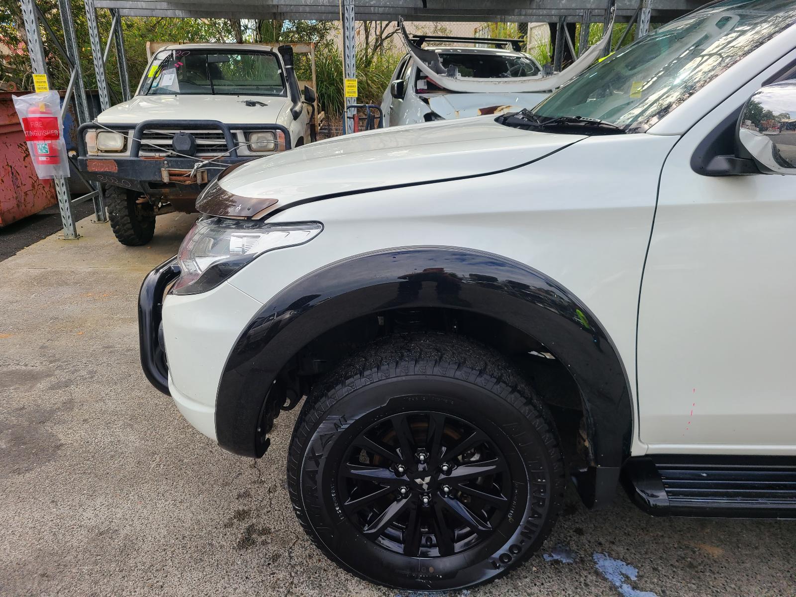 View Auto part Ecu Mitsubishi Triton 2017