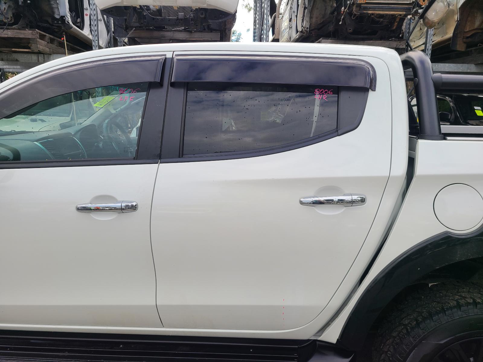 View Auto part Ecu Mitsubishi Triton 2017