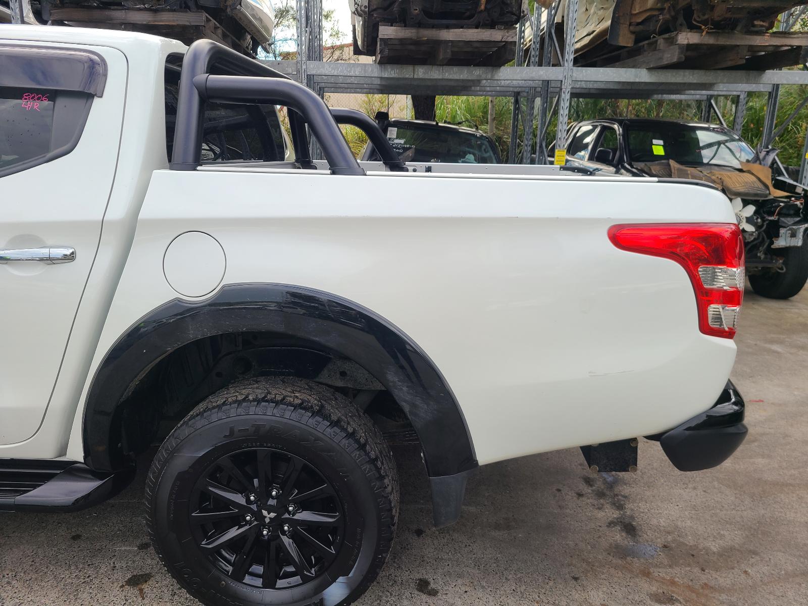 View Auto part Ecu Mitsubishi Triton 2017