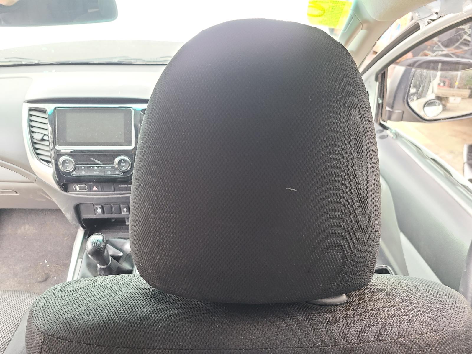 View Auto part Ecu Mitsubishi Triton 2017