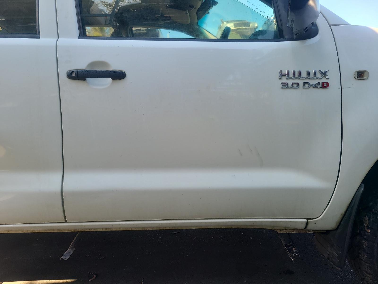 2011 Toyota Hilux Misc Switch/Relay View Auto part Misc Switch/Relay Toyota Hilux 2011