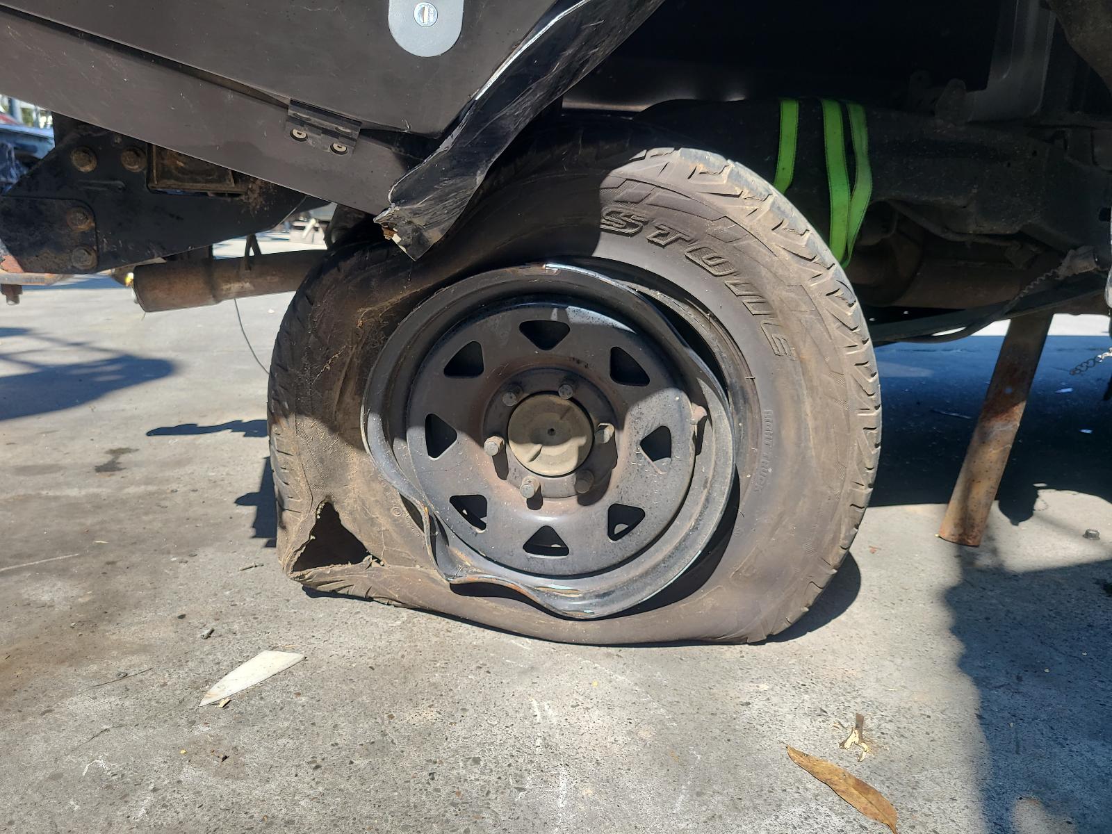 2011 Toyota Hilux Misc Switch/Relay View Auto part Misc Switch/Relay Toyota Hilux 2011