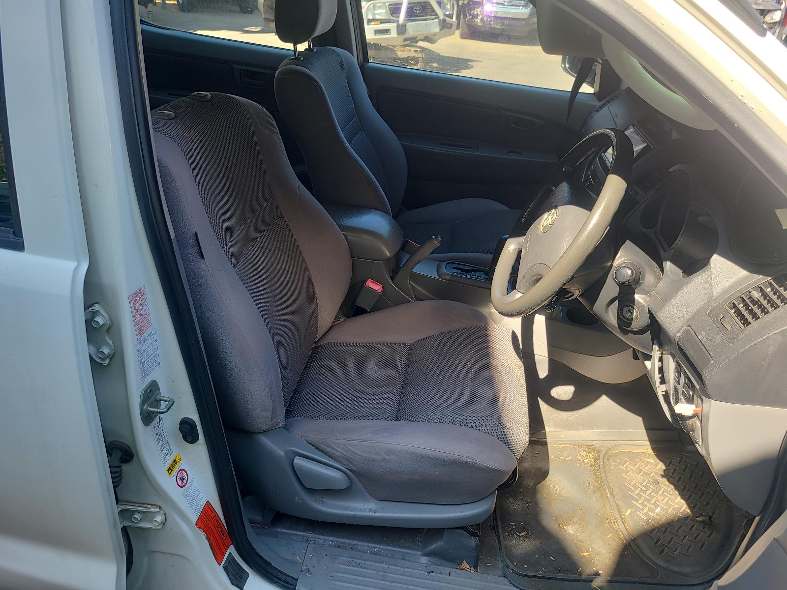 2011 Toyota Hilux Misc Switch/Relay View Auto part Misc Switch/Relay Toyota Hilux 2011