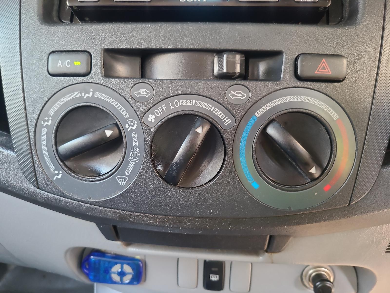 2011 Toyota Hilux Misc Switch/Relay View Auto part Misc Switch/Relay Toyota Hilux 2011