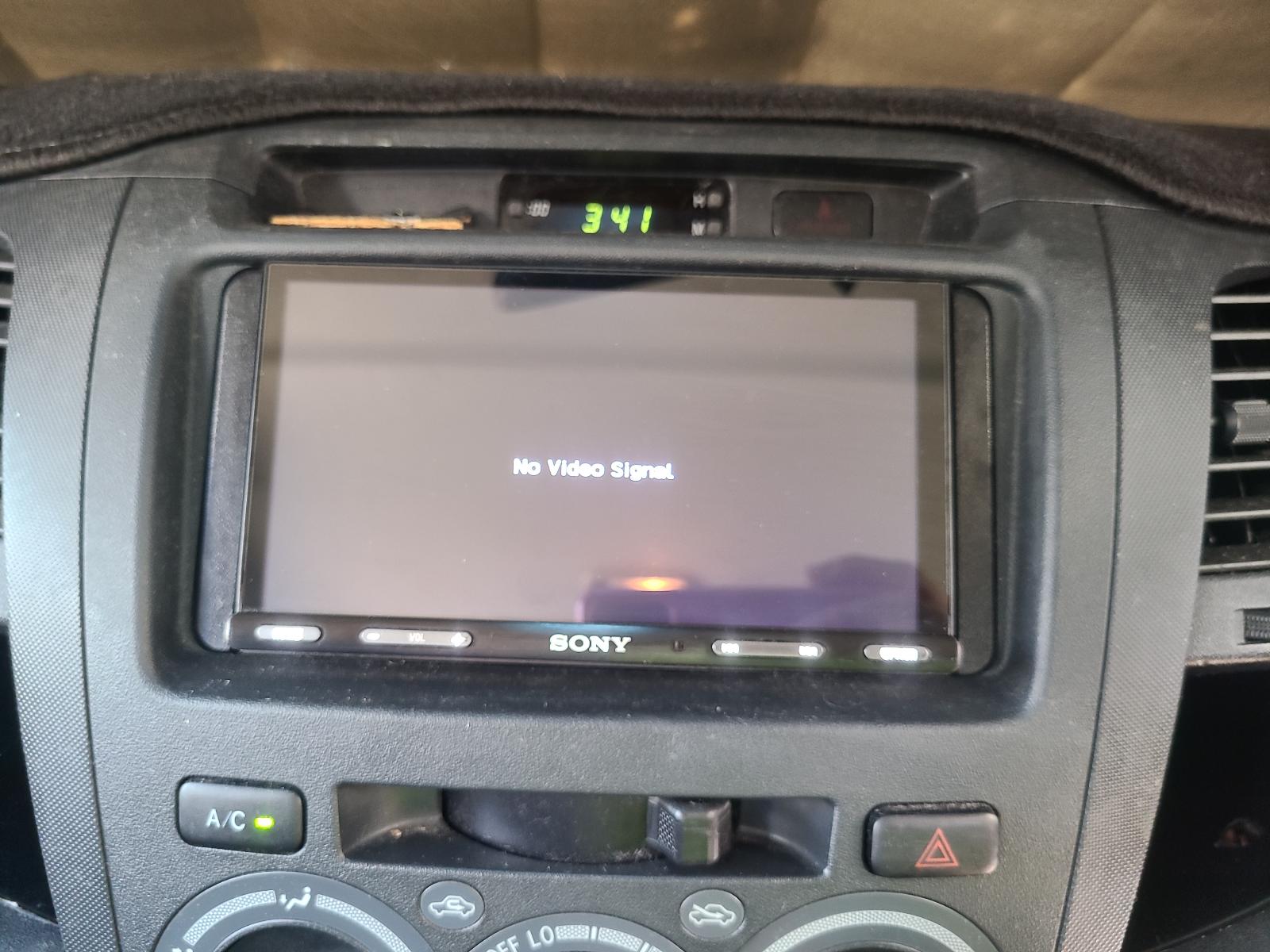 2011 Toyota Hilux Misc Switch/Relay View Auto part Misc Switch/Relay Toyota Hilux 2011