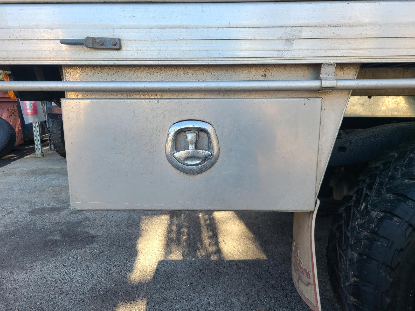 View Auto part Transfer Case Toyota Hilux 2008