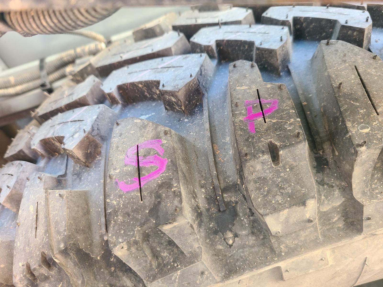 View Auto part Transfer Case Toyota Hilux 2008