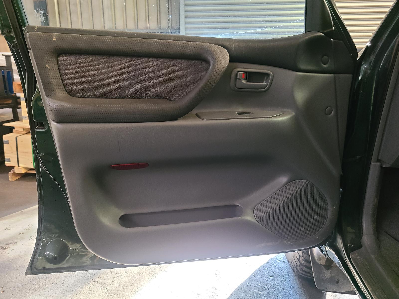 View Toyota Landcruiser 1998  