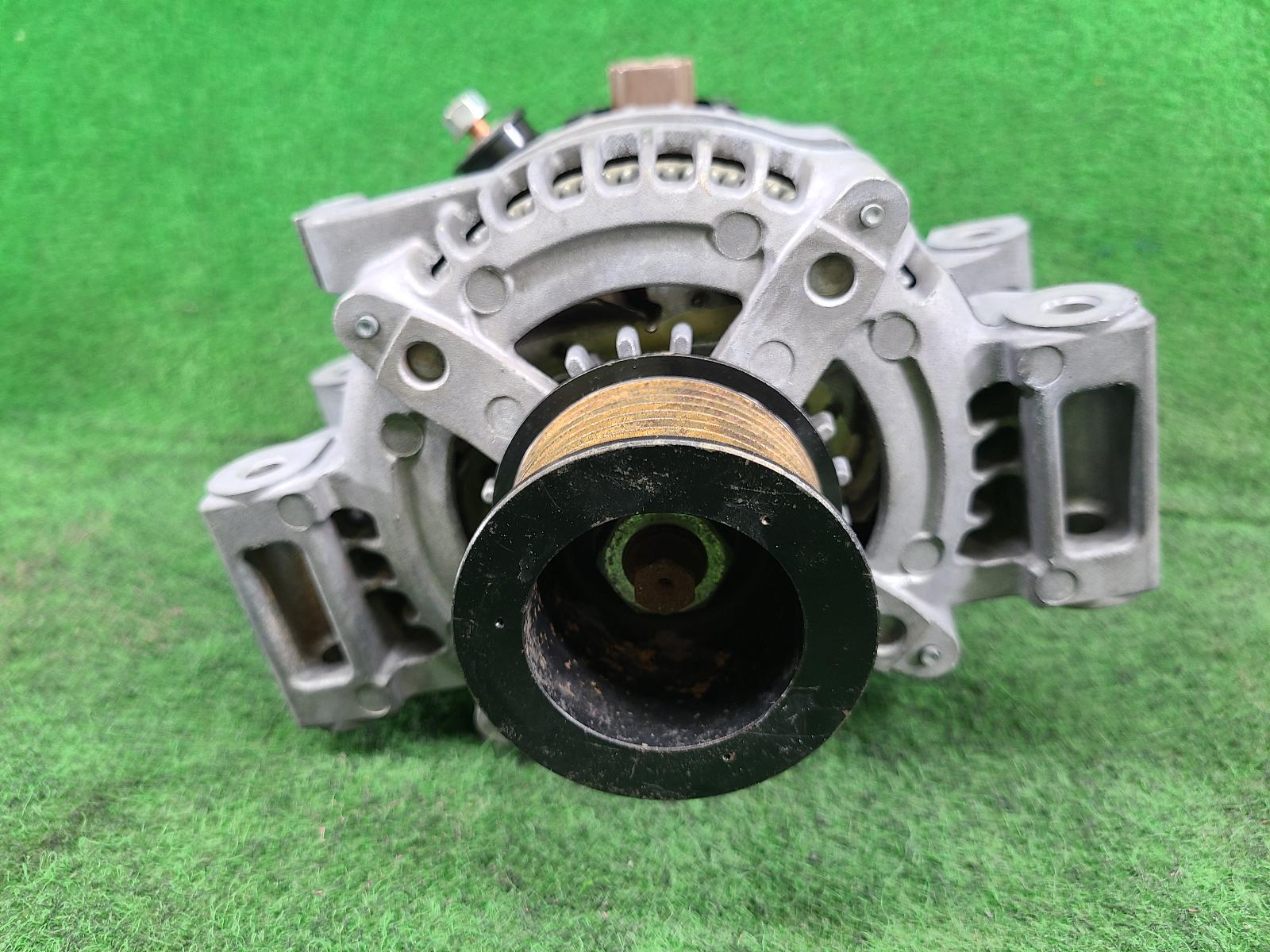View Auto part Alternator Toyota Landcruiser 2008