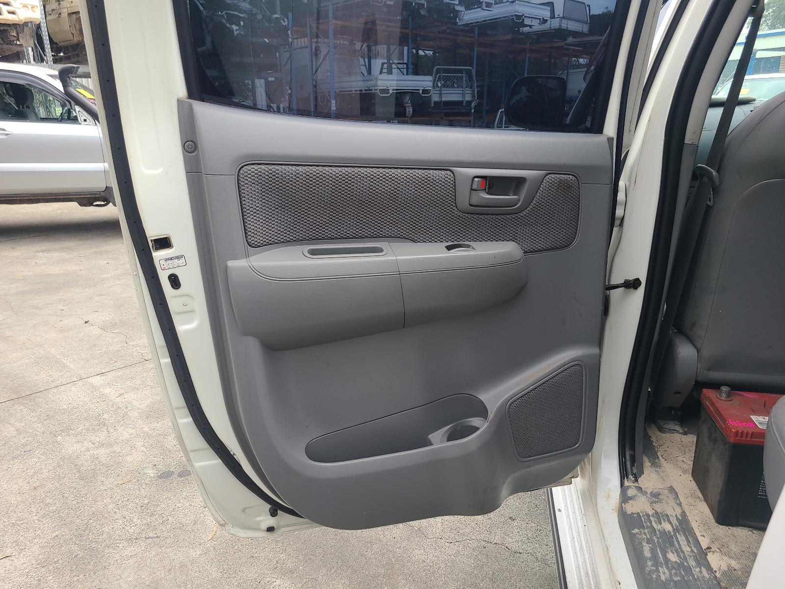 View Auto part Transfer Case Toyota Hilux 2006