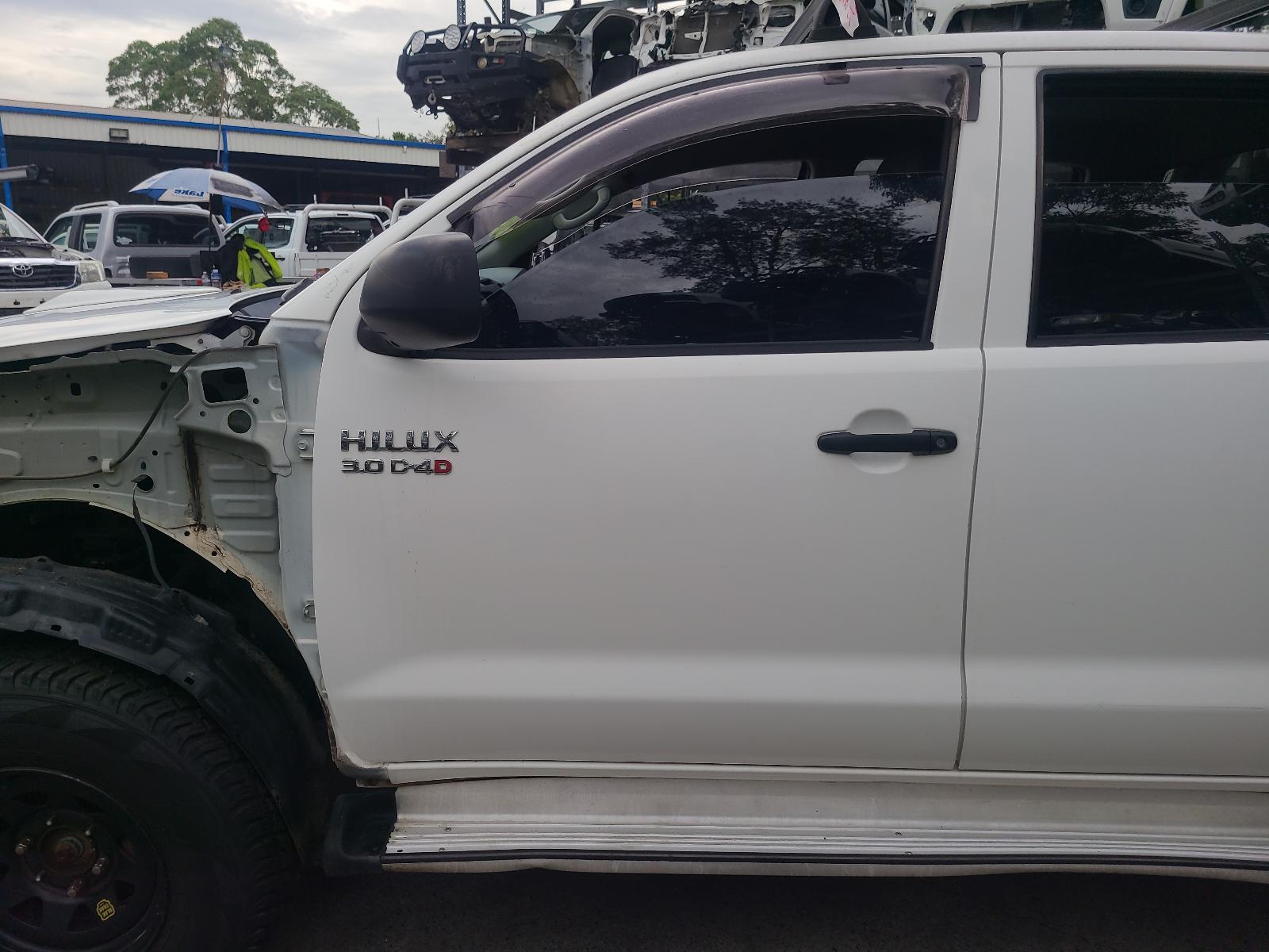 View Auto part Transfer Case Toyota Hilux 2006