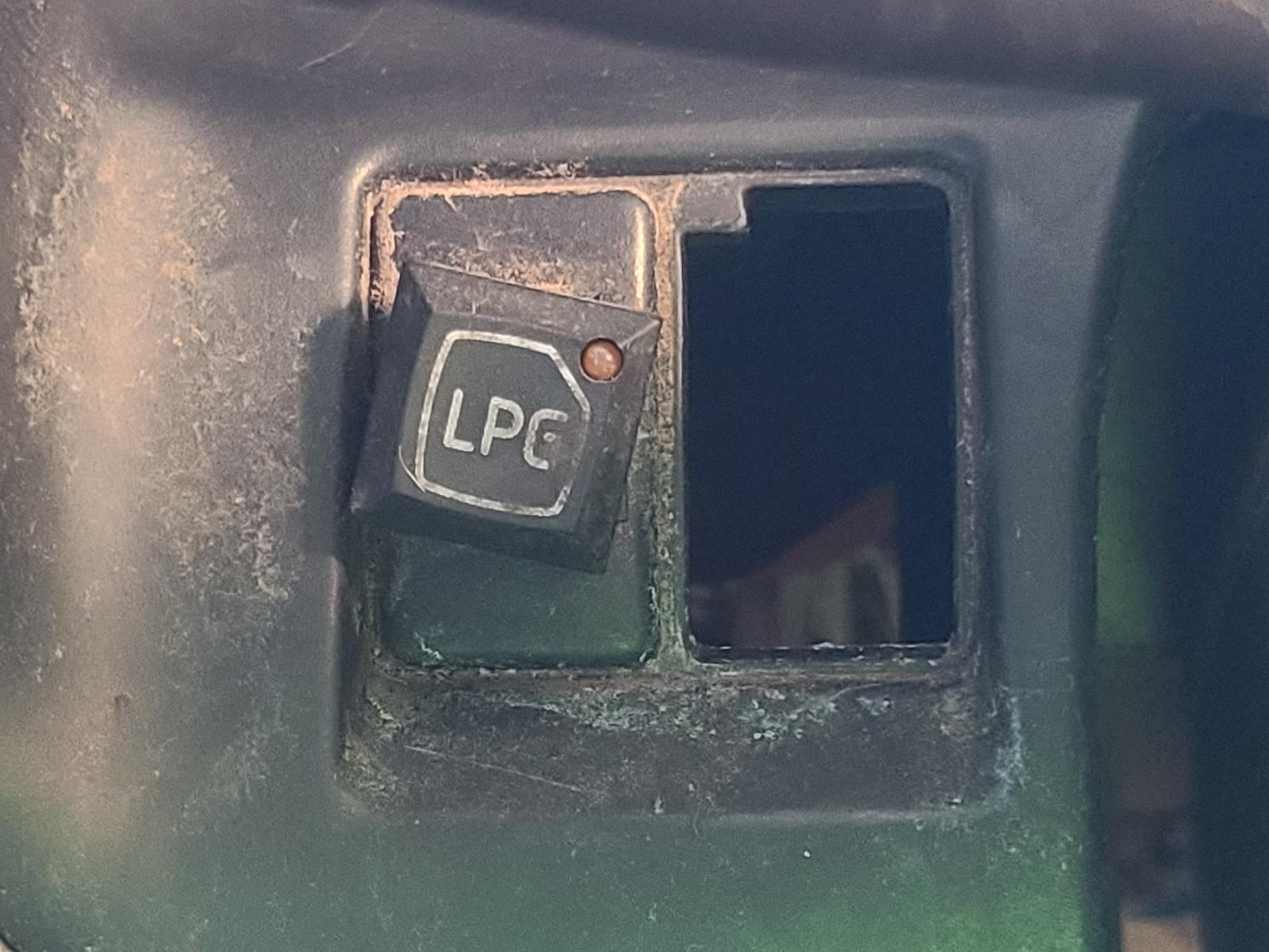 View Auto part Swivel Hub Nissan Patrol 1998