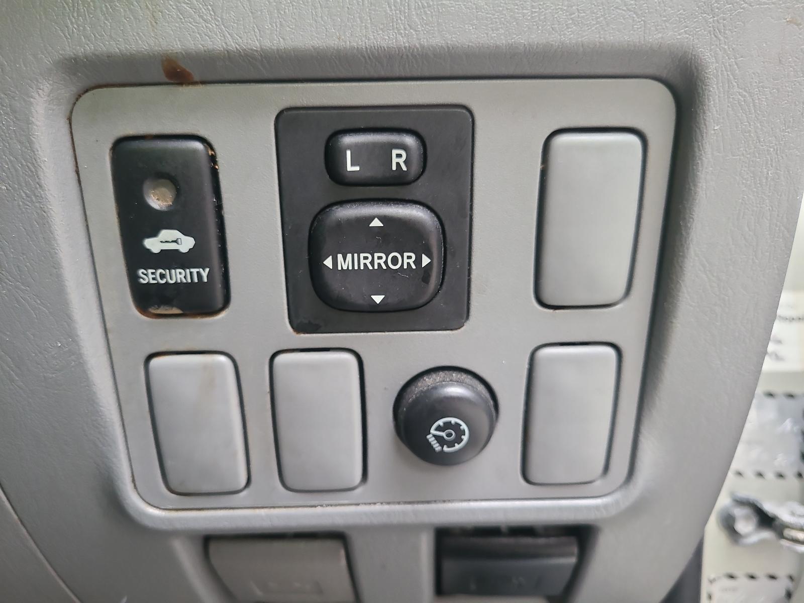 View Auto part Abs Sensor Toyota Hilux 2008