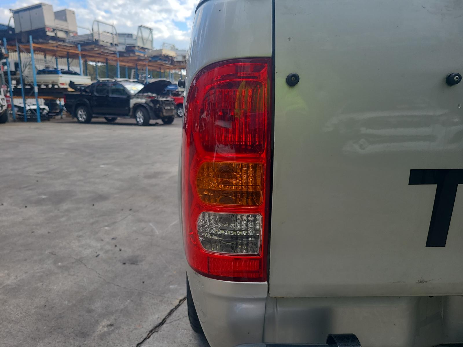 View Auto part Abs Sensor Toyota Hilux 2008
