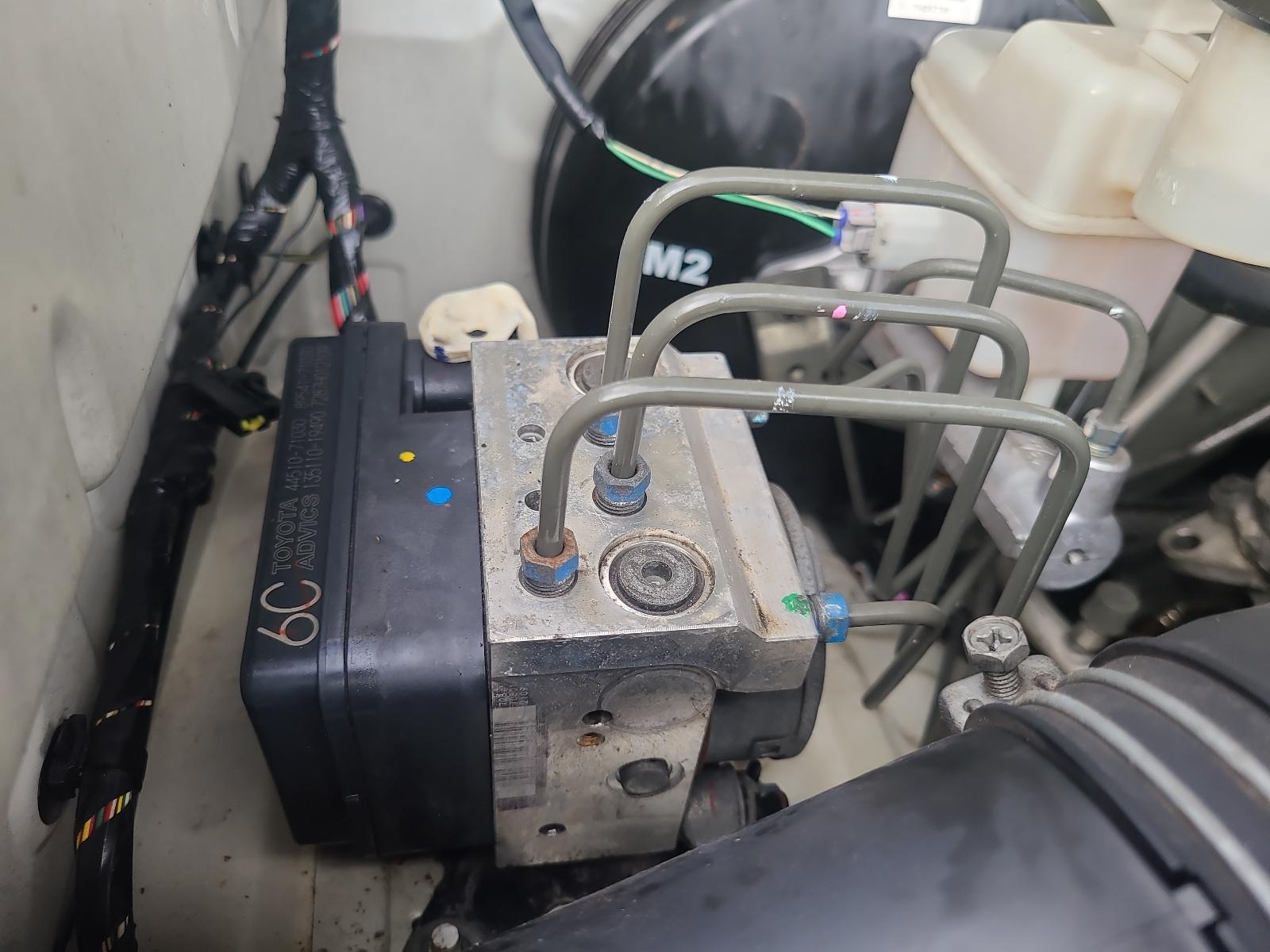 View Auto part Abs Sensor Toyota Hilux 2008