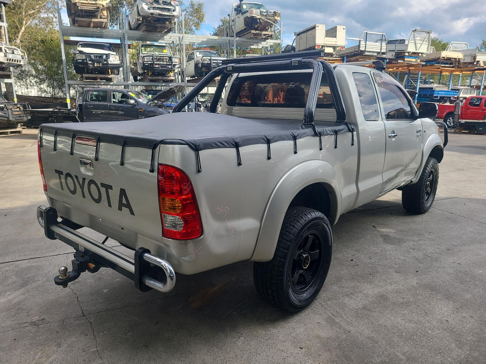 View Auto part Abs Sensor Toyota Hilux 2008