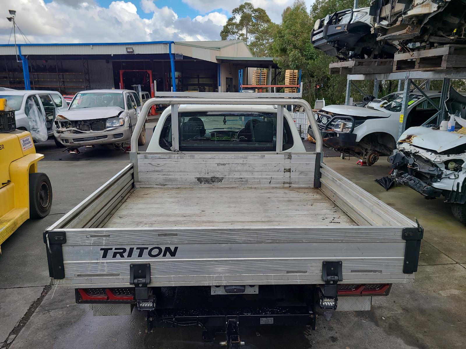 View Auto part Rear Diff Assembly Mitsubishi Triton 2018