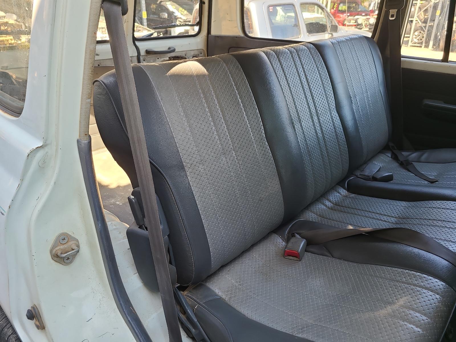 1991 Toyota Landcruiser Trans/Gearbox View Auto part Trans/Gearbox Toyota Landcruiser 1991