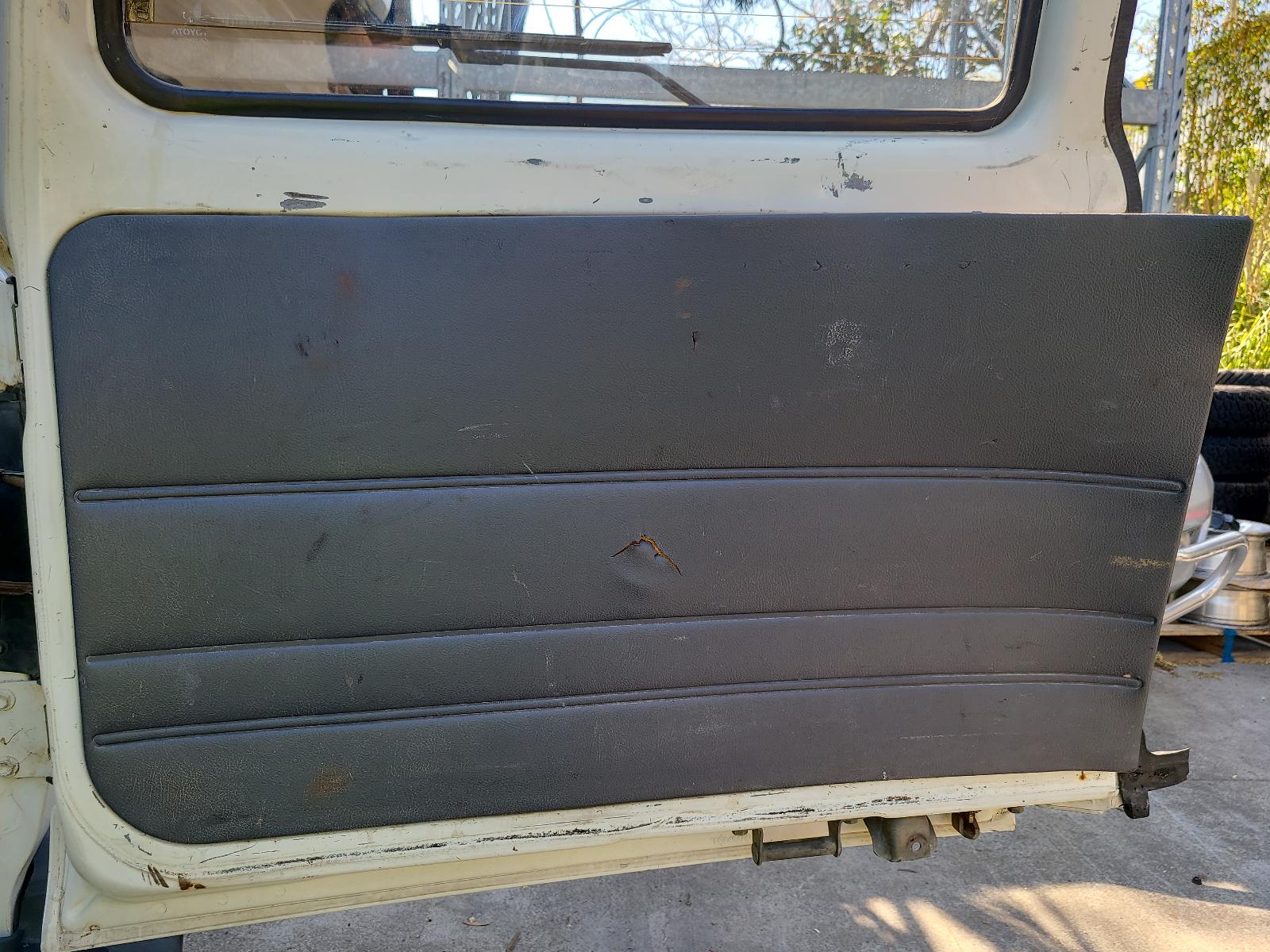 1991 Toyota Landcruiser Trans/Gearbox View Auto part Trans/Gearbox Toyota Landcruiser 1991