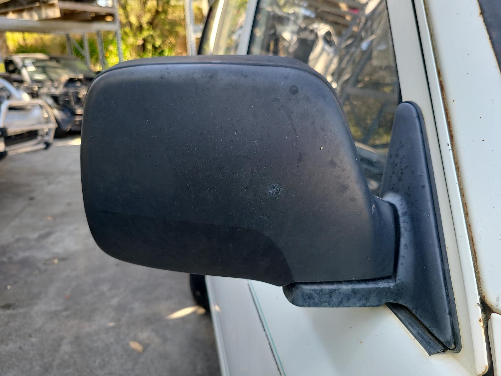 1991 Toyota Landcruiser Trans/Gearbox View Auto part Trans/Gearbox Toyota Landcruiser 1991
